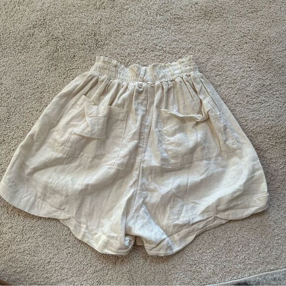 Jens Pirate Booty Bloomer Style Beachy High Waisted cream shorts - Picture 8 of 11